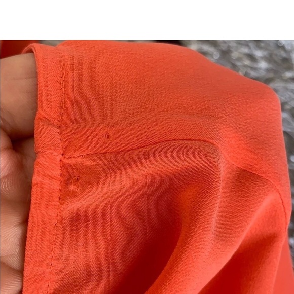 Equipment 100% silk sleeveless button down top - Picture 5 of 5